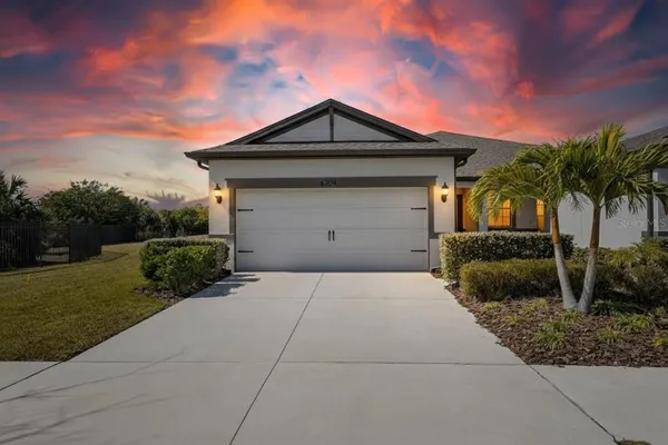 $375,000 | 6204 Mooring Line Circle, Apollo Beach, FL 33572