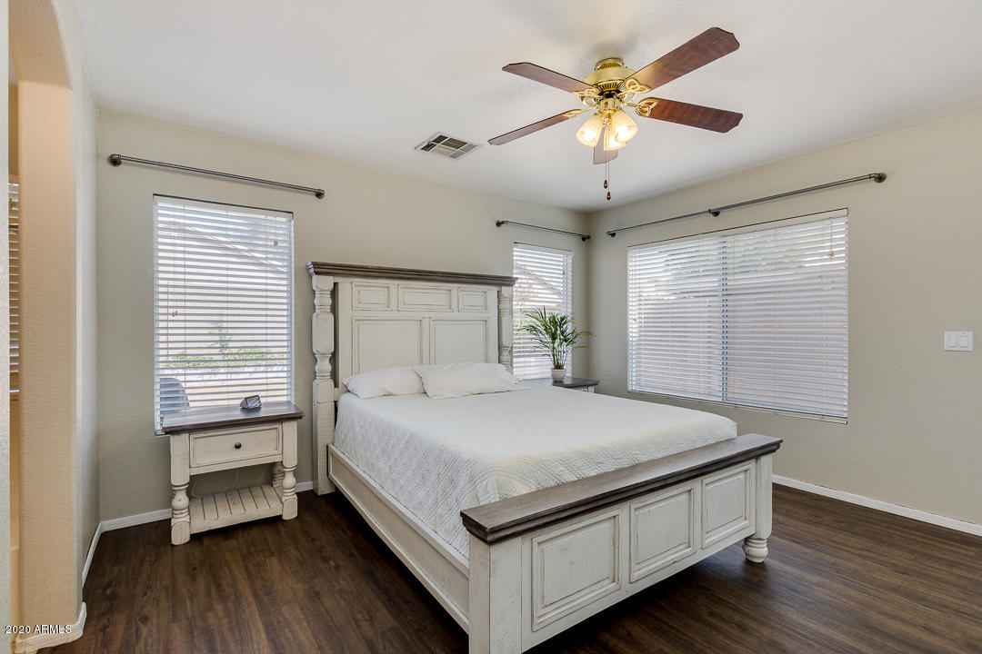 1429 South Racine Mesa, AZ 85206 - Photo 16 of 33 Master Bedroom