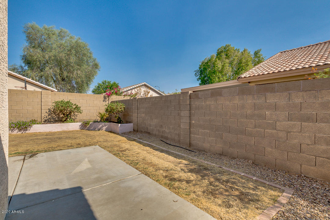 1429 South Racine Mesa, AZ 85206 - Photo 25 of 33 Backyard