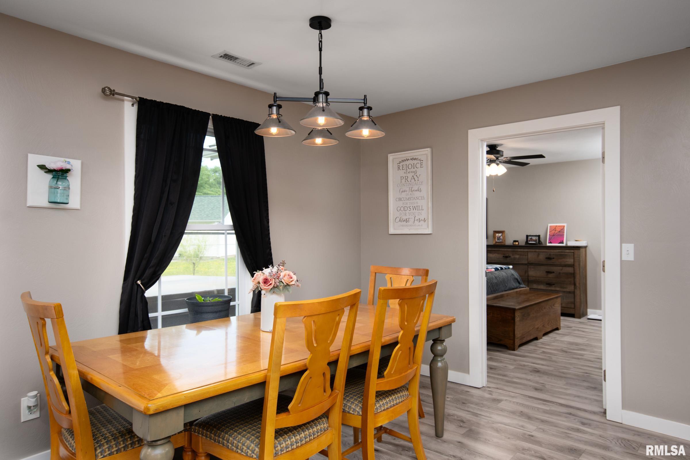 3124 Weaver Road Herrin, IL 62948 - Photo 11 of 27