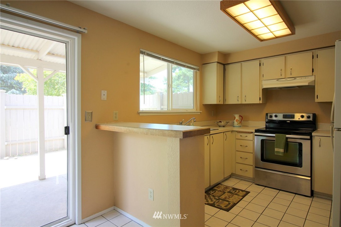 1502 Diamond Road Southeast Lacey, WA 98503 - Photo 6 of 17 Gallery Image 6