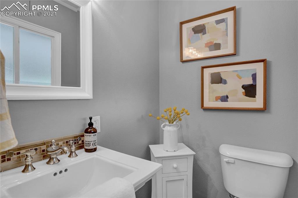 1306 Alexander Road Colorado Springs, CO 80909 - Photo 12 of 26