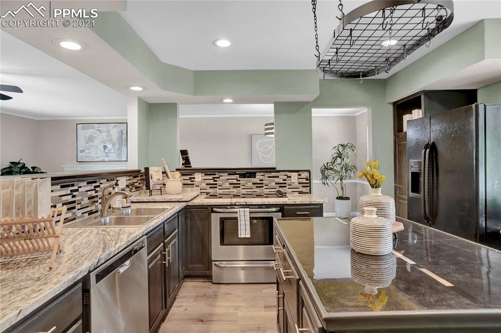 1306 Alexander Road Colorado Springs, CO 80909 - Photo 10 of 26