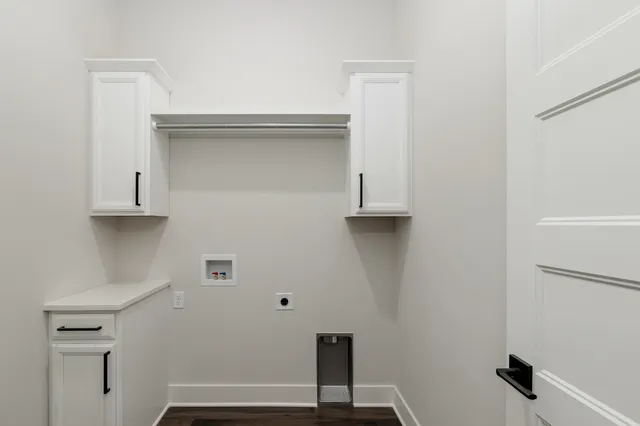 $639,500 | 213 South Wellcrest Circle, Goddard, KS 67052