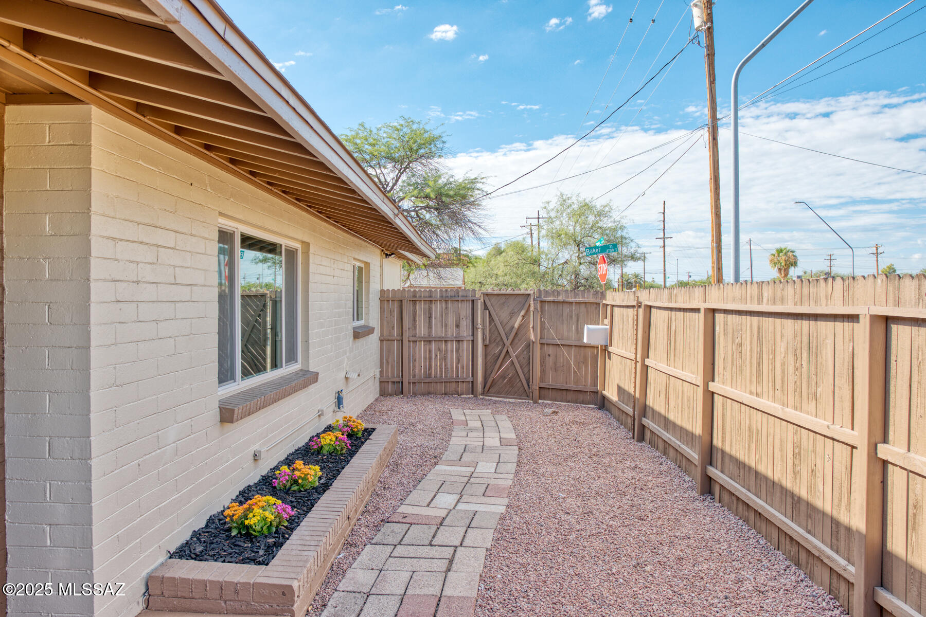 602 North Swan Road Tucson, AZ 85711 - Photo 38 of 50 Gallery Image 38