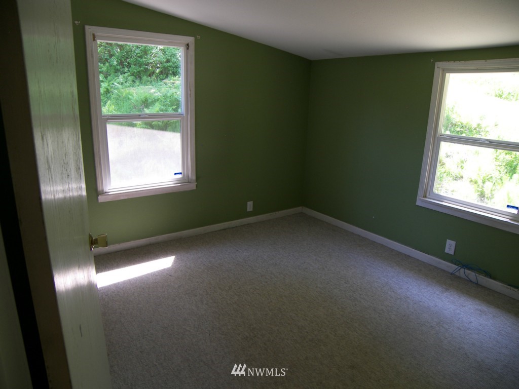 17453 Renton-Maple Valley Road Maple Valley, WA 98038 - Photo 6 of 11