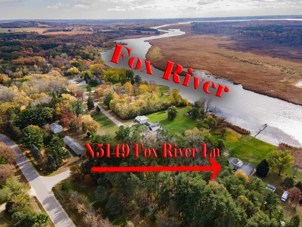 $399,900 | N5149 Fox Lane, Princeton, WI 54968