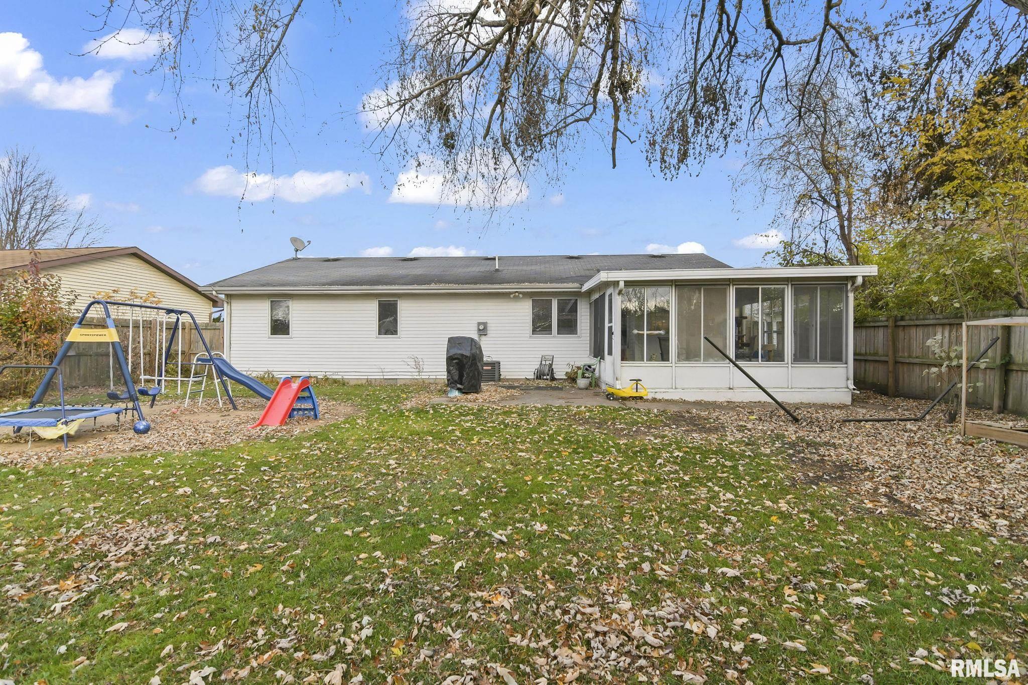 1909 Scarbrough Road Springfield, IL 62702 - Photo 15 of 16