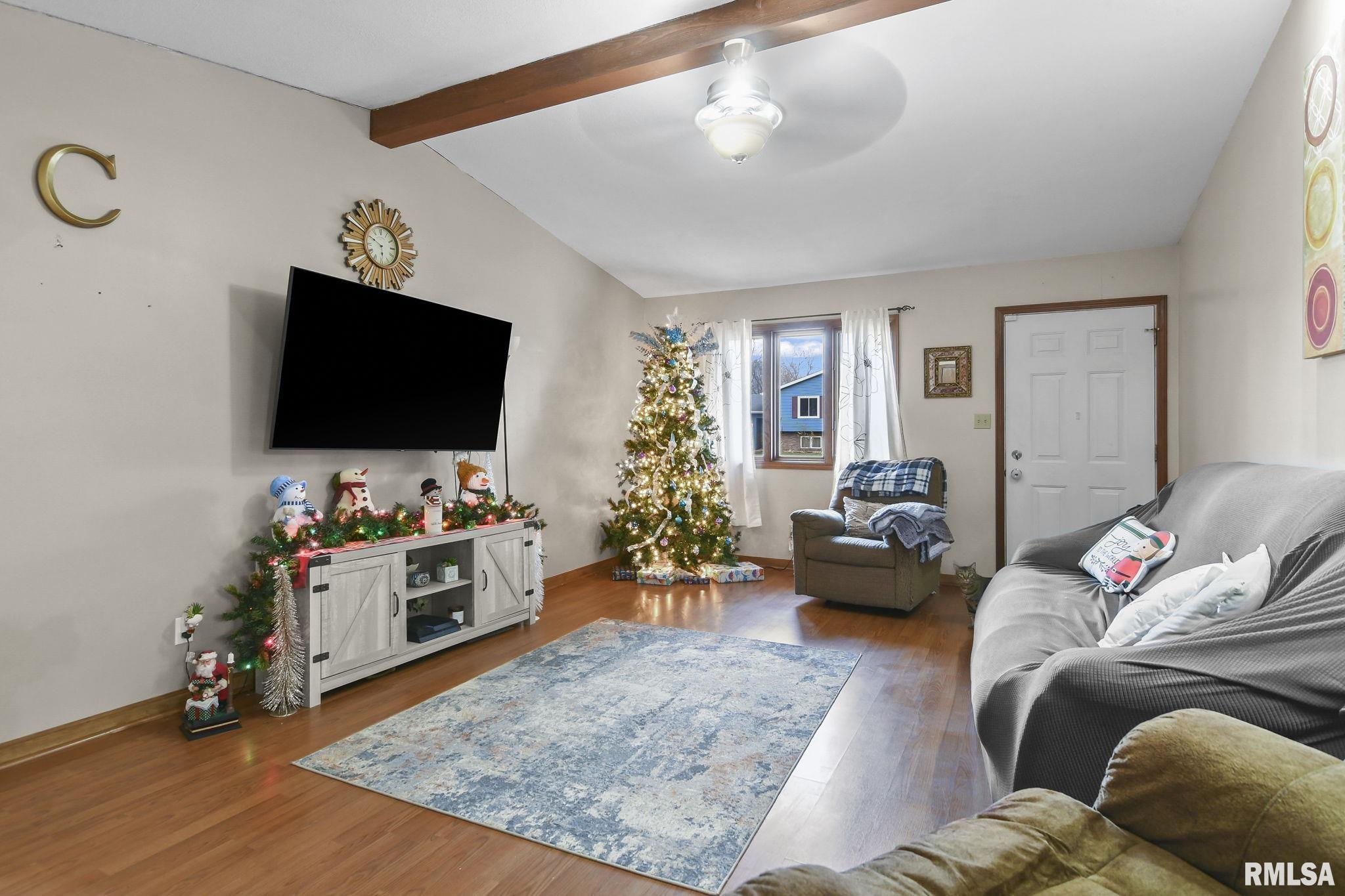 1909 Scarbrough Road Springfield, IL 62702 - Photo 3 of 16