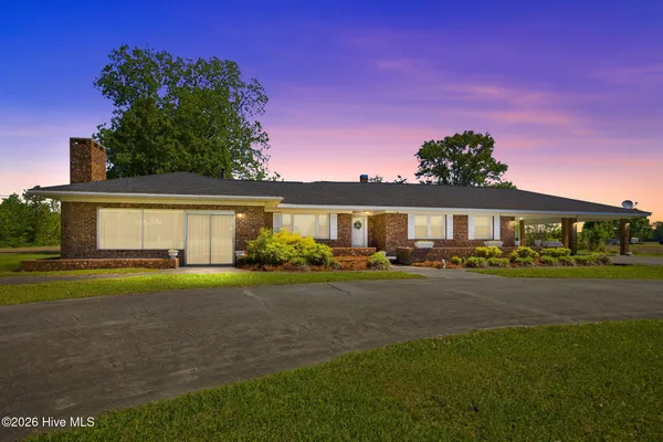 Homes Pending Sale in Pinetown, NC | Compass