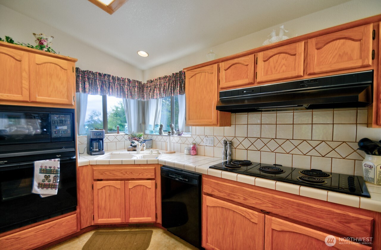 378 Burnt Ridge Road Onalaska, WA 98570 - Photo 7 of 40 Gallery Image 7
