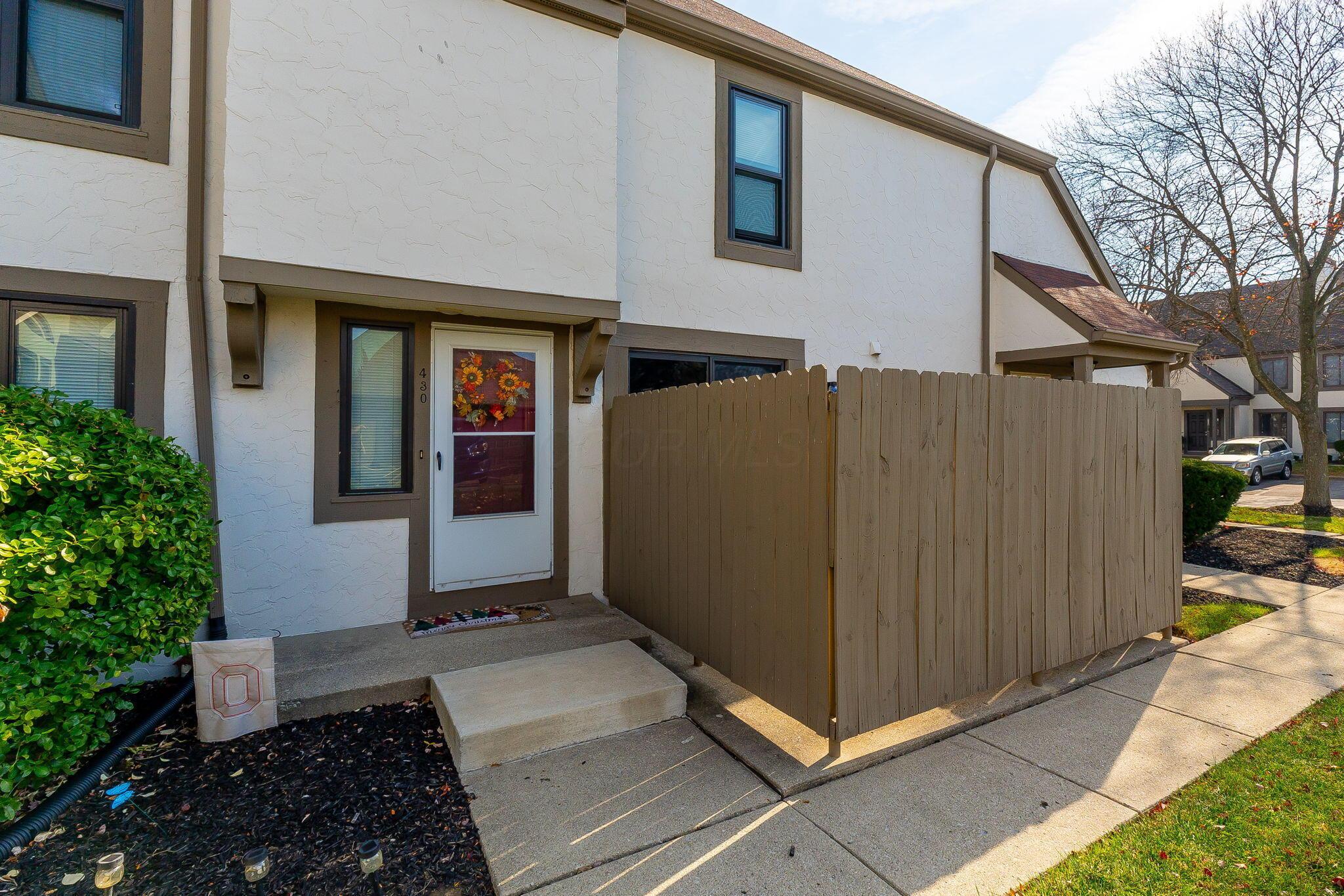 406 Edinburgh Road, Unit 406434 Dublin, OH 43017 - Photo 4 of 31 406-434 Edinburgh Apts-22
