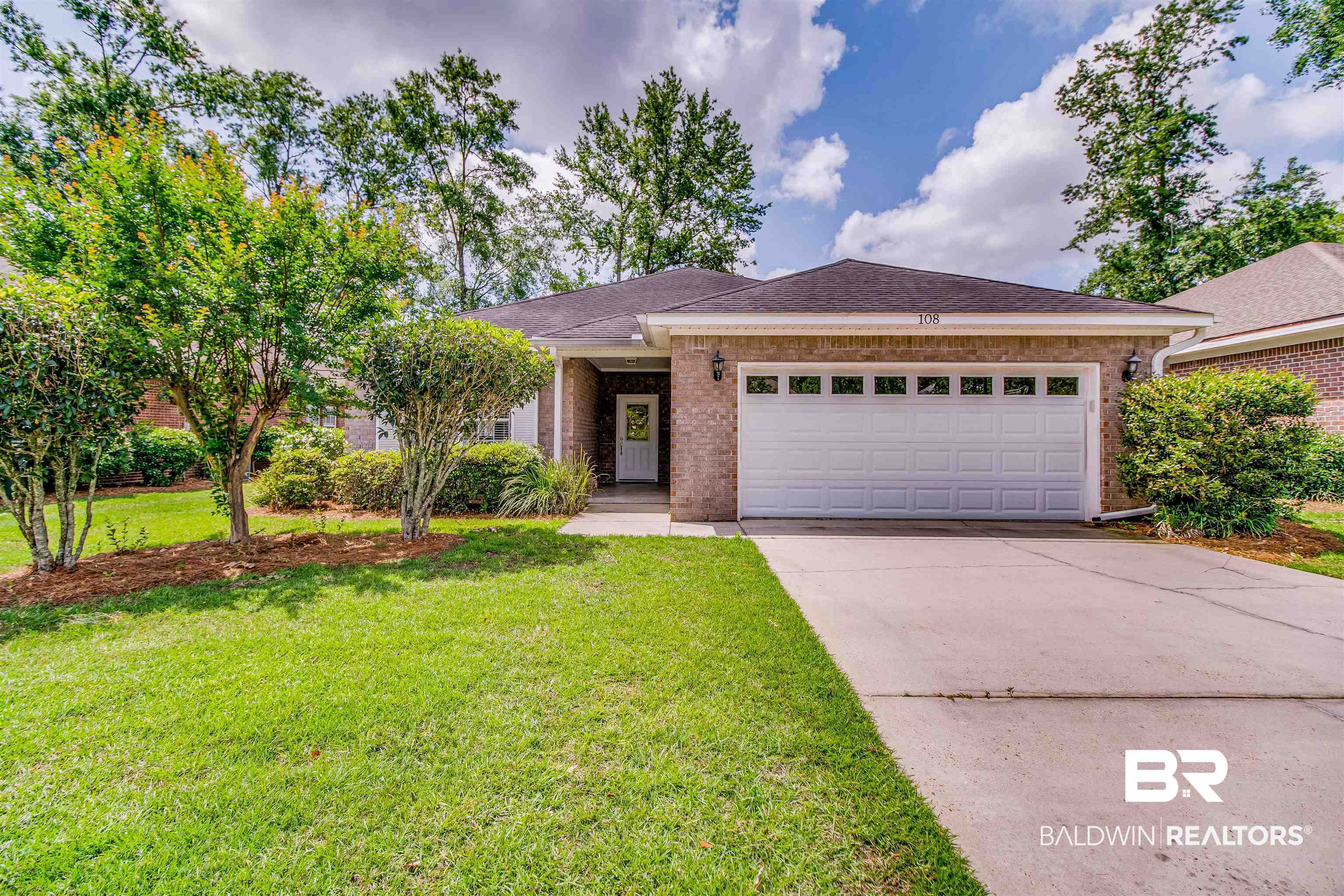 108 Mark Twain Loop Foley, AL 36535 - Photo 2 of 40