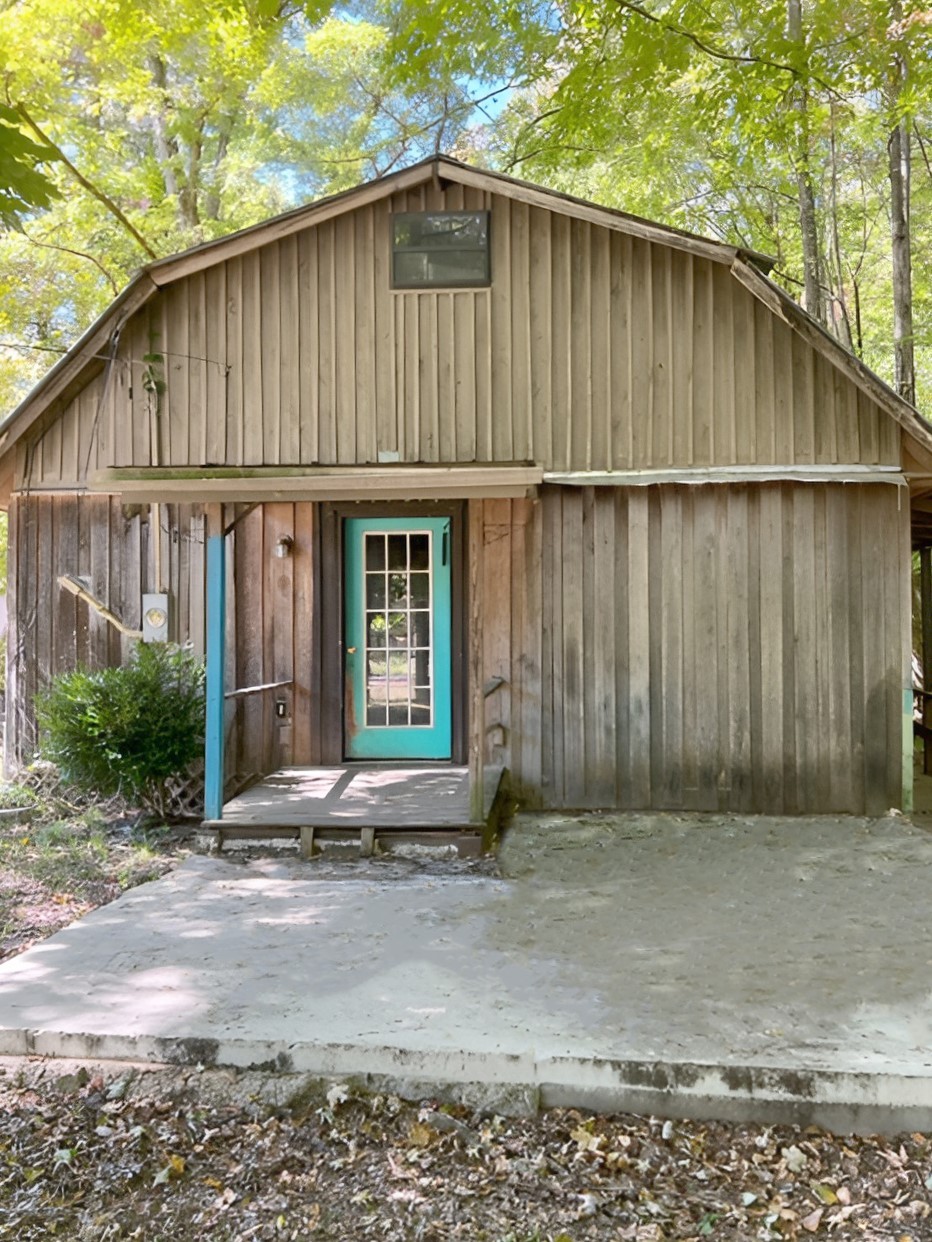 518 Valley Road Waynesboro, TN 38485 - Photo 1 of 11 Gallery Image 1