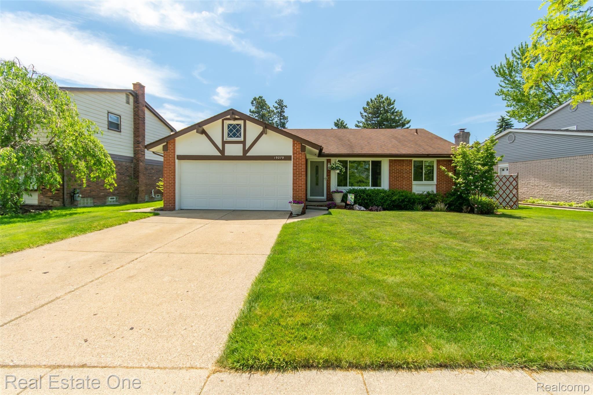 19279 Coachwood Road Riverview, MI 48193 - Photo 46 of 60 DSC_8554.jpg