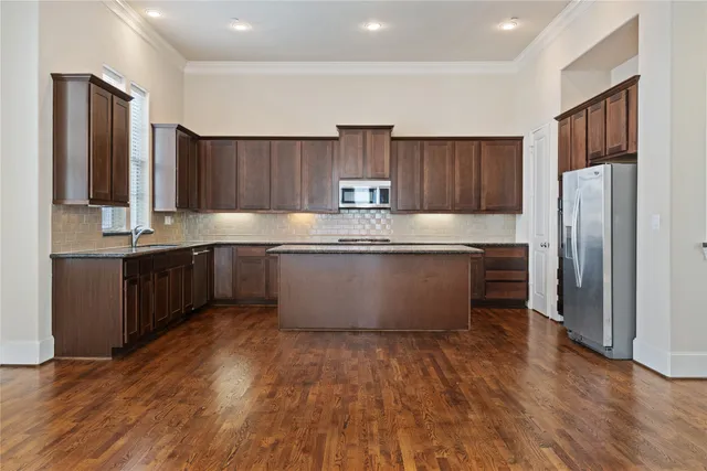 $489,000 | 2056 Fannin Station North, Houston, TX 77045