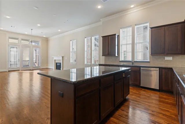 $489,000 | 2056 Fannin Station North, Houston, TX 77045