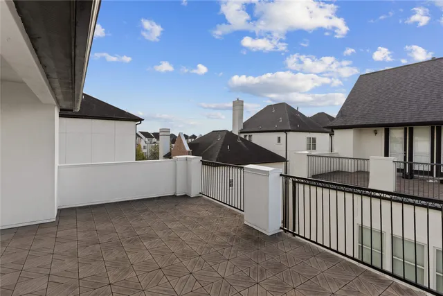 $489,000 | 2056 Fannin Station North, Houston, TX 77045