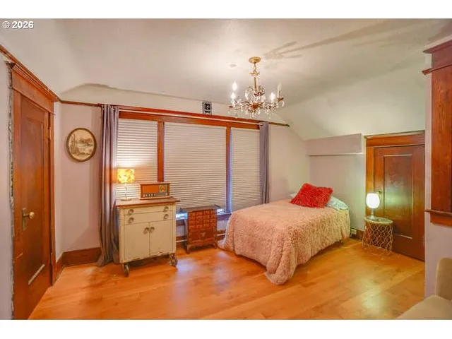 $599,000 | 933 Northeast 3rd Avenue, Camas, WA 98607