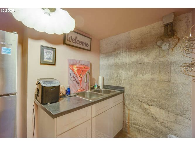 933 Northeast 3rd Avenue Camas, WA 98607 - Photo 34 of 39