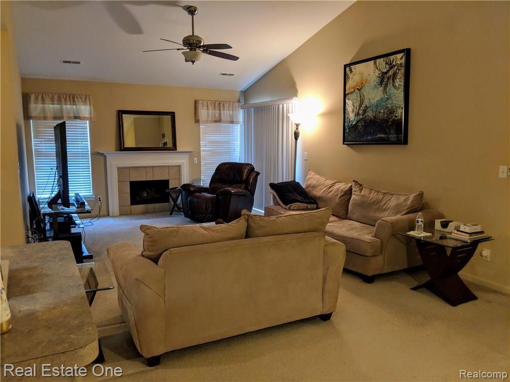 5365 Brookemonte Circle, Unit 328 Rochester, MI 48306 - Photo 3 of 12