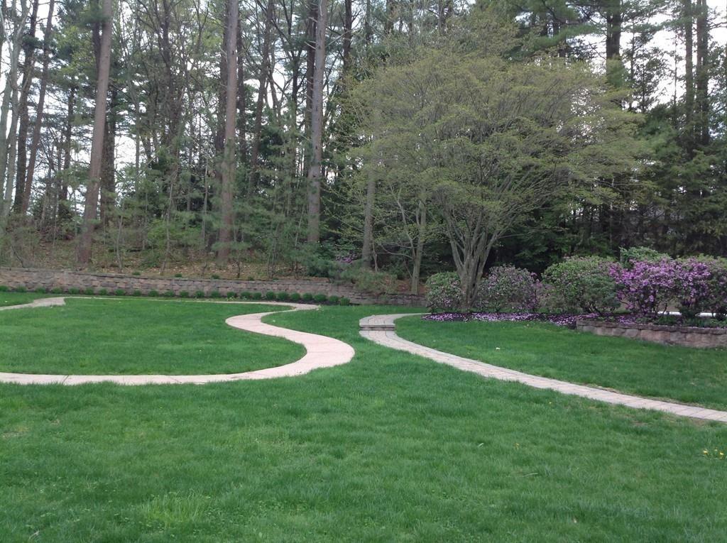 125 Loring Road Weston, MA 02493 - Photo 3 of 26