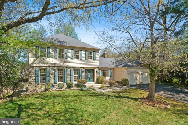 $1,250,000 | 5 Canfield Court, Potomac, MD 20854
