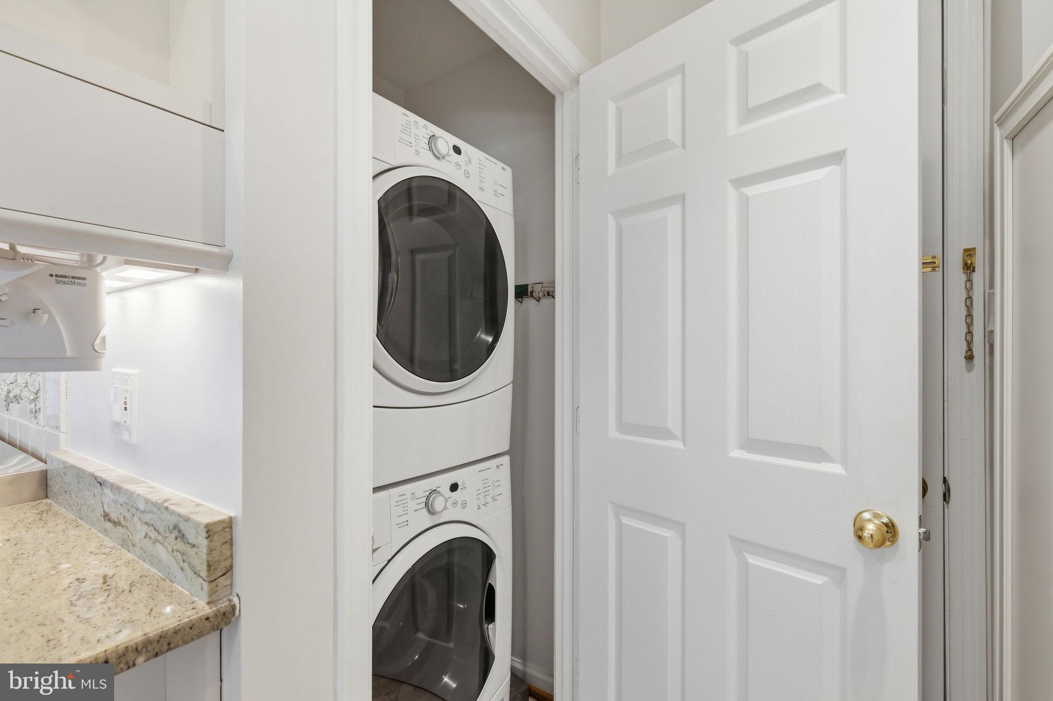 5 Canfield Court Potomac, MD 20854 - Photo 21 of 43 Laundry - Main Level
