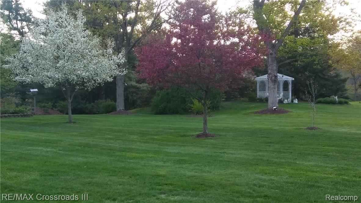 5620 Textile Road Ypsilanti, MI 48197 - Photo 22 of 68 Serene setting