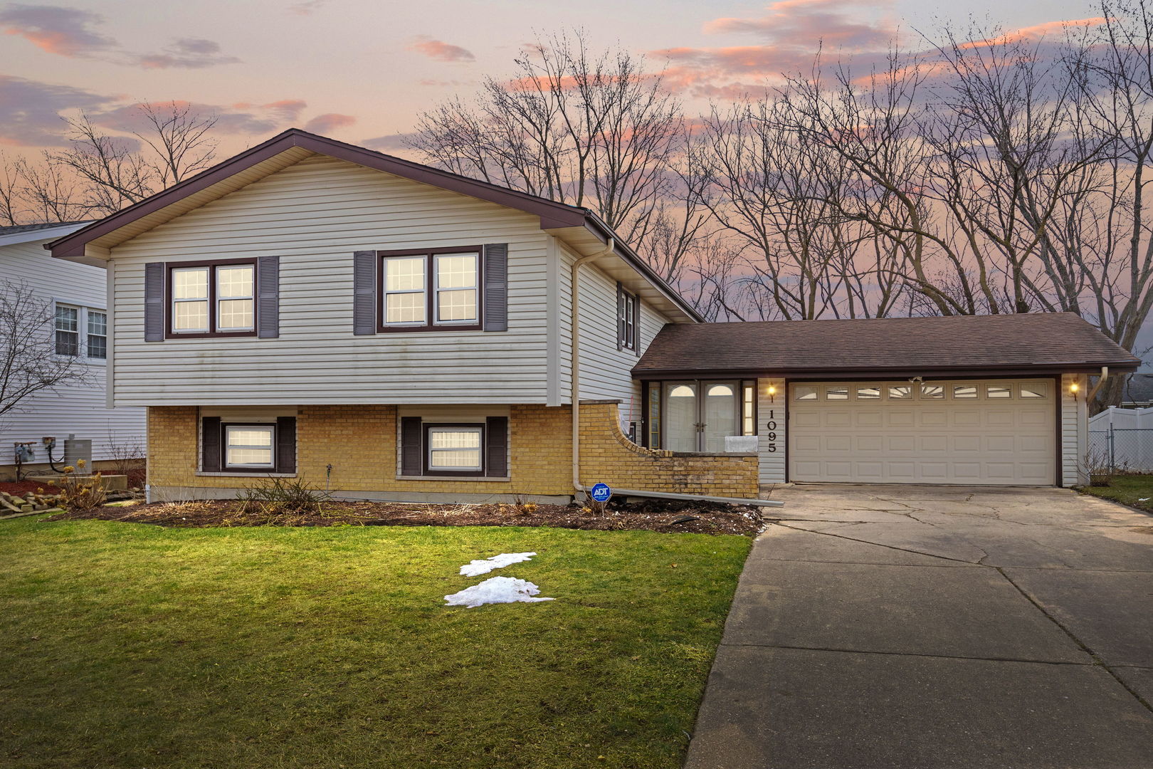 1095 Hassell Road Hoffman Estates, IL 60169 - Photo 1 of 39 Gallery Image 1