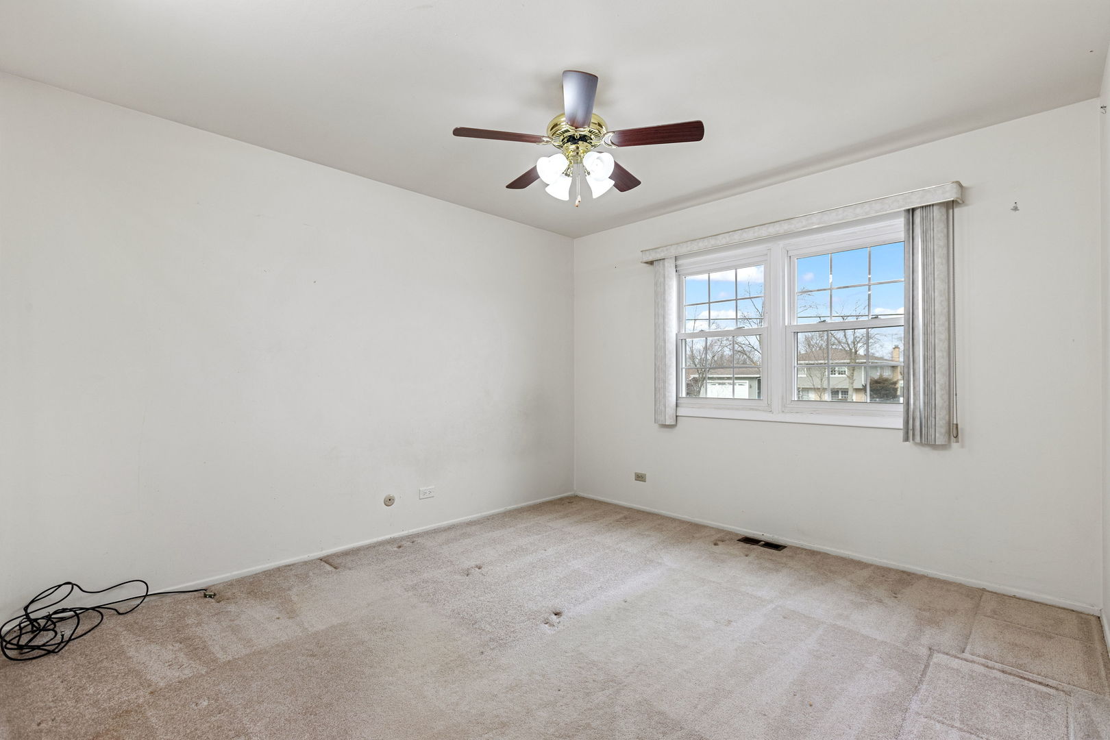 1095 Hassell Road Hoffman Estates, IL 60169 - Photo 18 of 39 Gallery Image 18