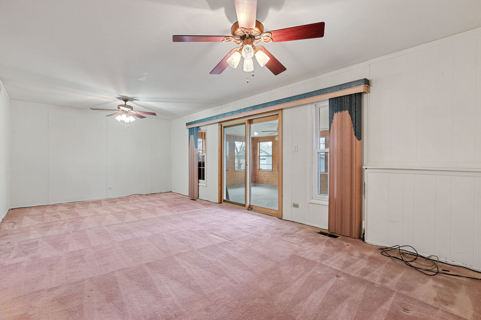 1095 Hassell Road Hoffman Estates, IL 60169 - Photo 20 of 39 Gallery Image 20