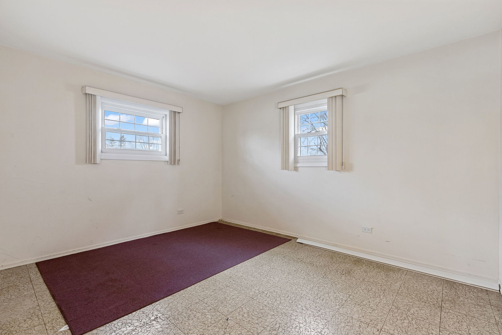 1095 Hassell Road Hoffman Estates, IL 60169 - Photo 27 of 39 Gallery Image 27