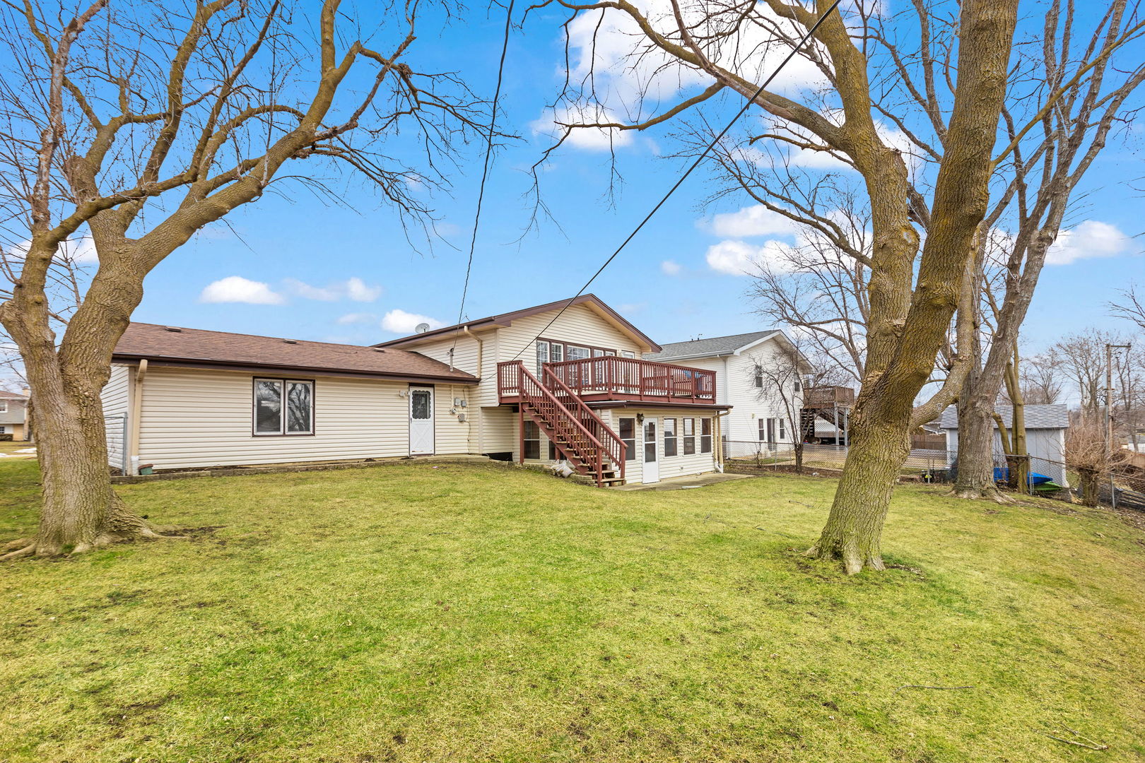 1095 Hassell Road Hoffman Estates, IL 60169 - Photo 33 of 39 Gallery Image 33