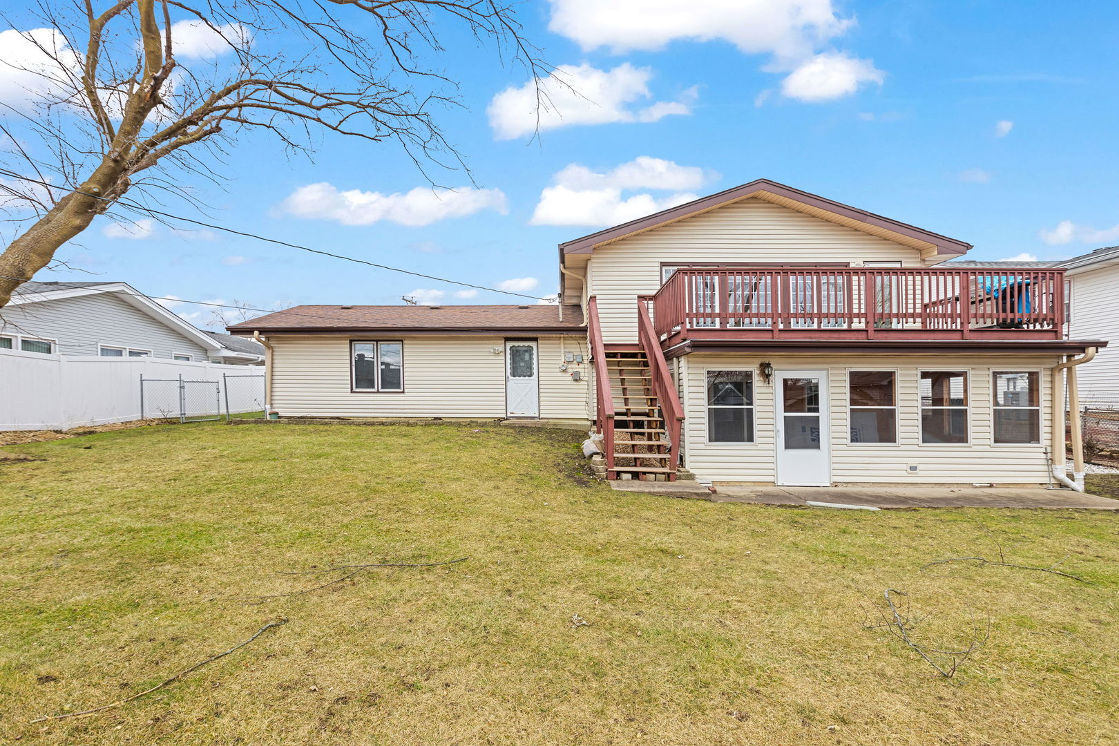 1095 Hassell Road Hoffman Estates, IL 60169 - Photo 34 of 39 Gallery Image 34