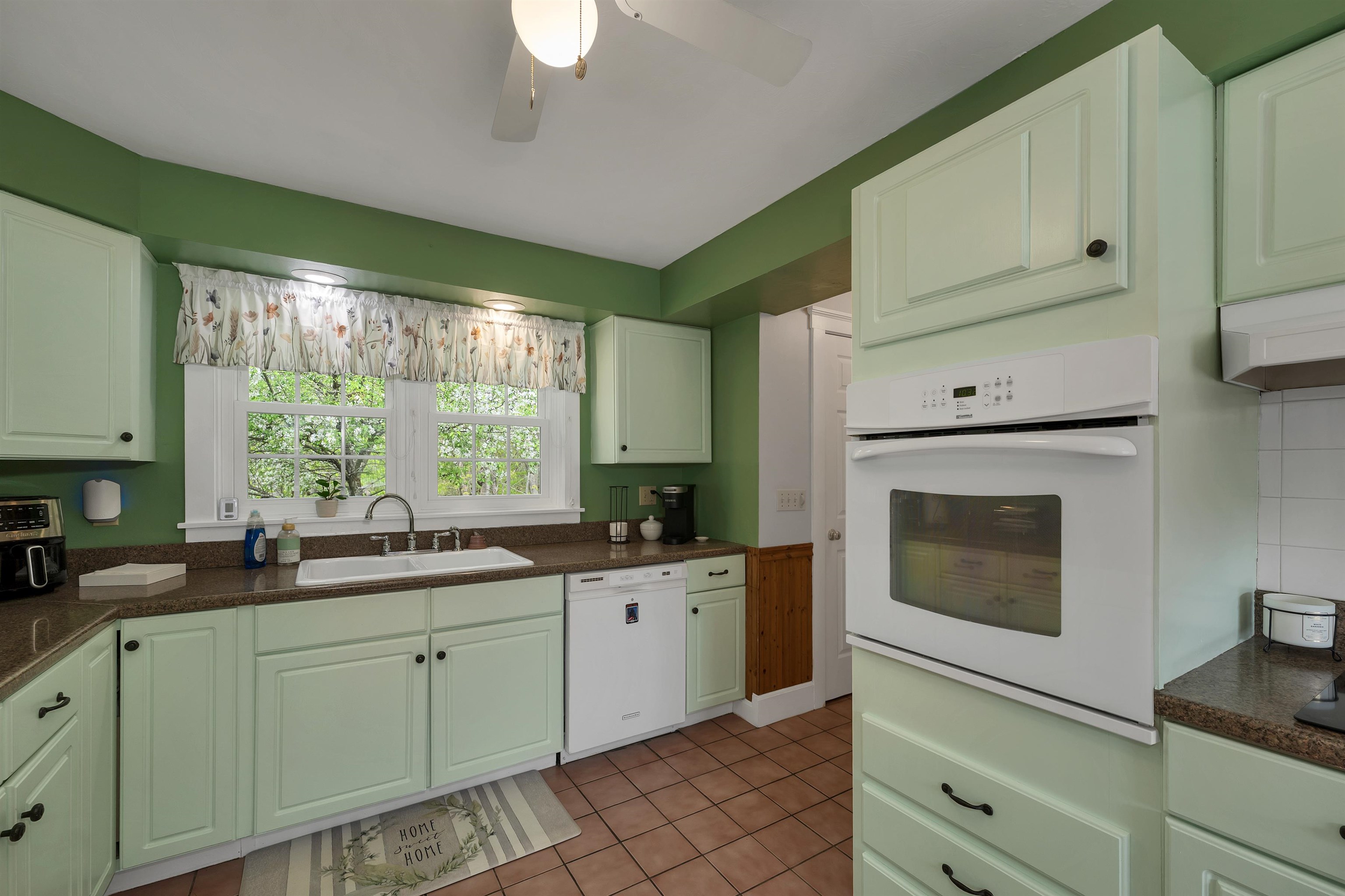 145 Turnpike Road Northfield, NH 03276 - Photo 34 of 58