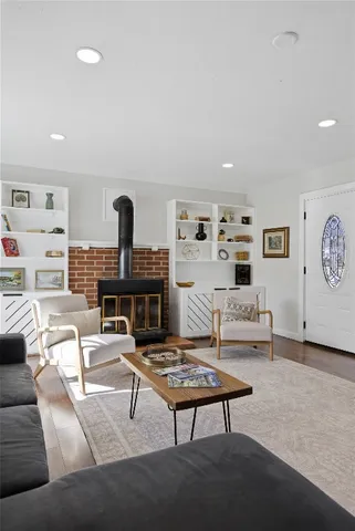 $360,000 | 2505 Belaire W Lane, Marble Falls, TX 78654