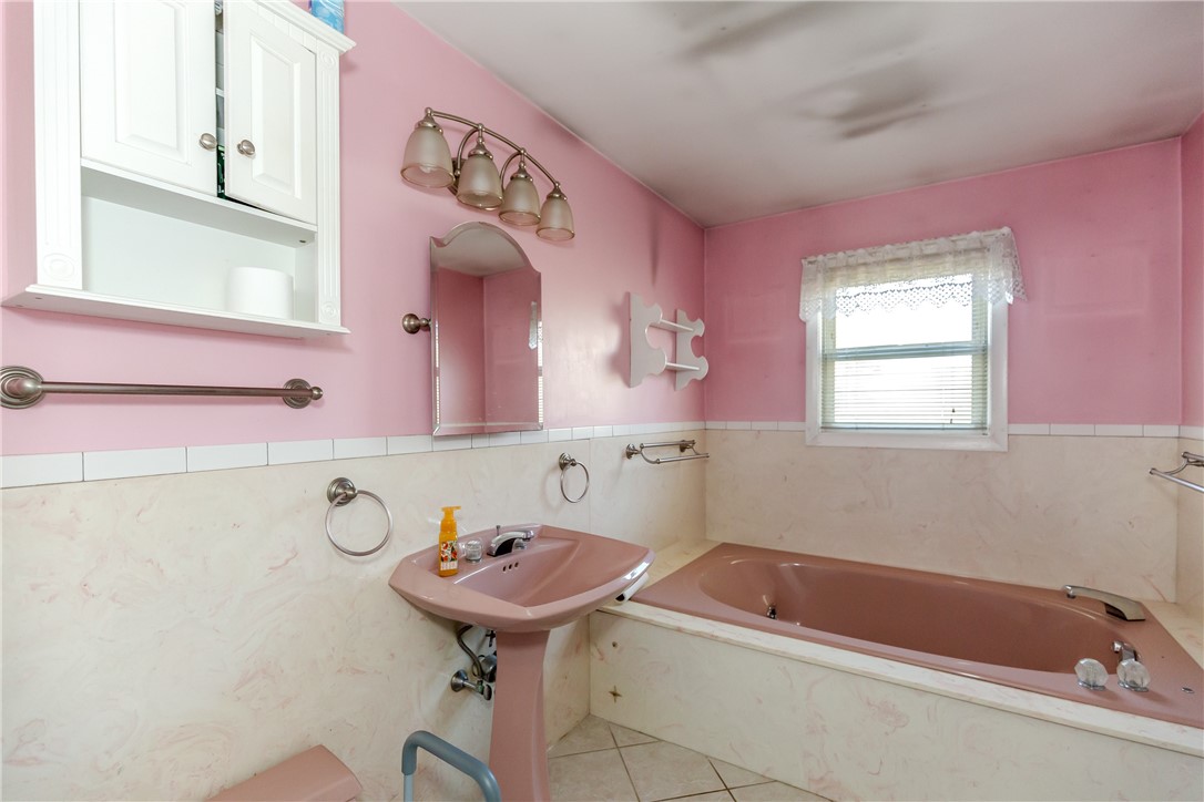 39 Francis Road Glocester, RI 02857 - Photo 29 of 50
