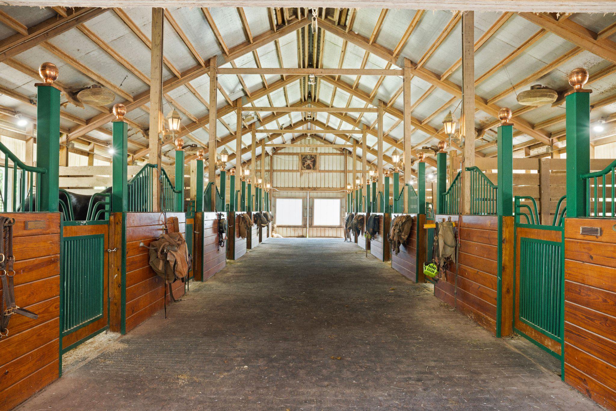 18101 Cattail Road Poolesville, MD 20837 - Photo 4 of 79 Wide-aisle 12-stall barn with all the upgrades!