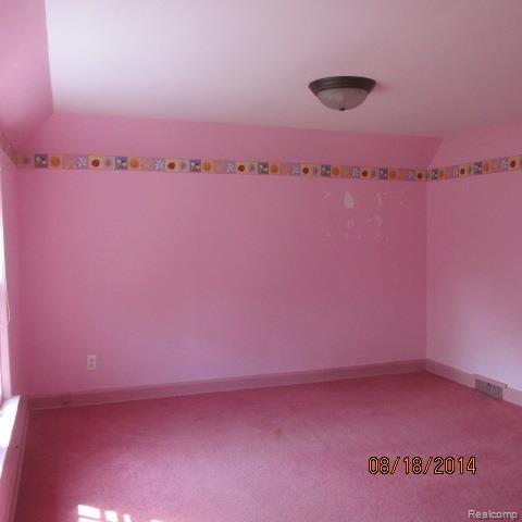 16610 Westmoreland Road Detroit, MI 48219 - Photo 18 of 26 063.jpg