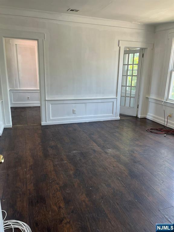 281 Renner Avenue, Unit 279 Newark, NJ 07112 - Photo 2 of 12 an empty room with windows
