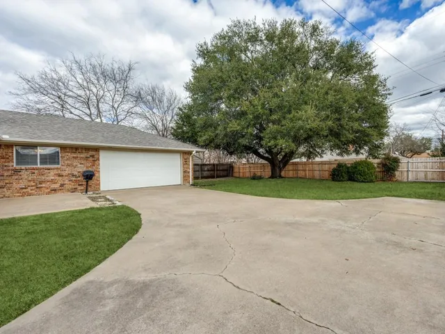 $275,000 | 1713 Crescent Drive, Sherman, TX 75092