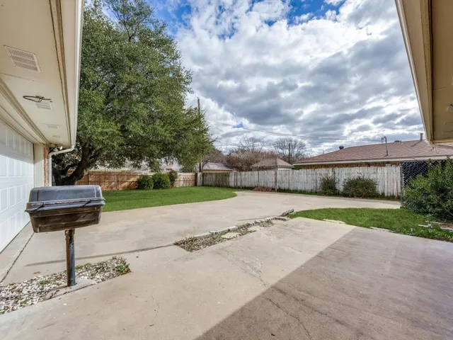 $275,000 | 1713 Crescent Drive, Sherman, TX 75092