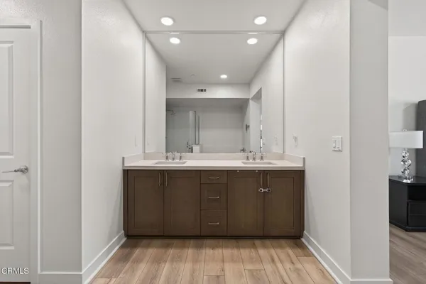$799,000 | 2850 Wagon Wheel Road, Unit 402, Oxnard, CA 93036