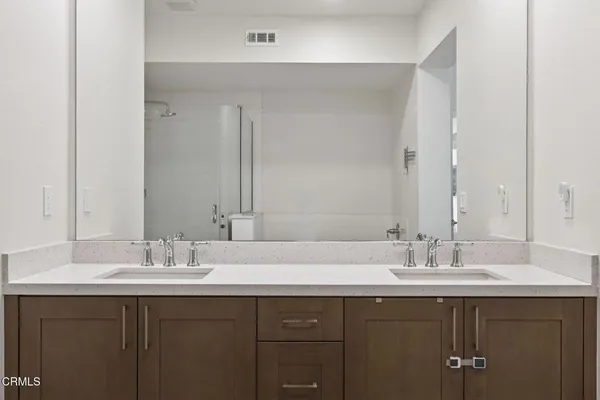 $799,000 | 2850 Wagon Wheel Road, Unit 402, Oxnard, CA 93036