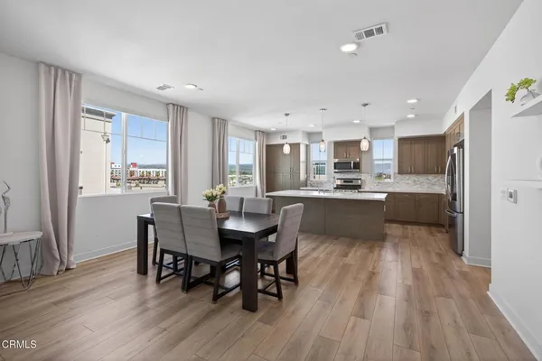 $799,000 | 2850 Wagon Wheel Road, Unit 402, Oxnard, CA 93036