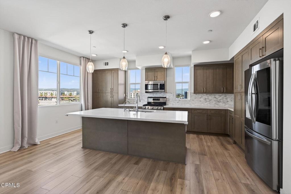 2850 Wagon Wheel Road, Unit 402 Oxnard, CA 93036 - Photo 8 of 38