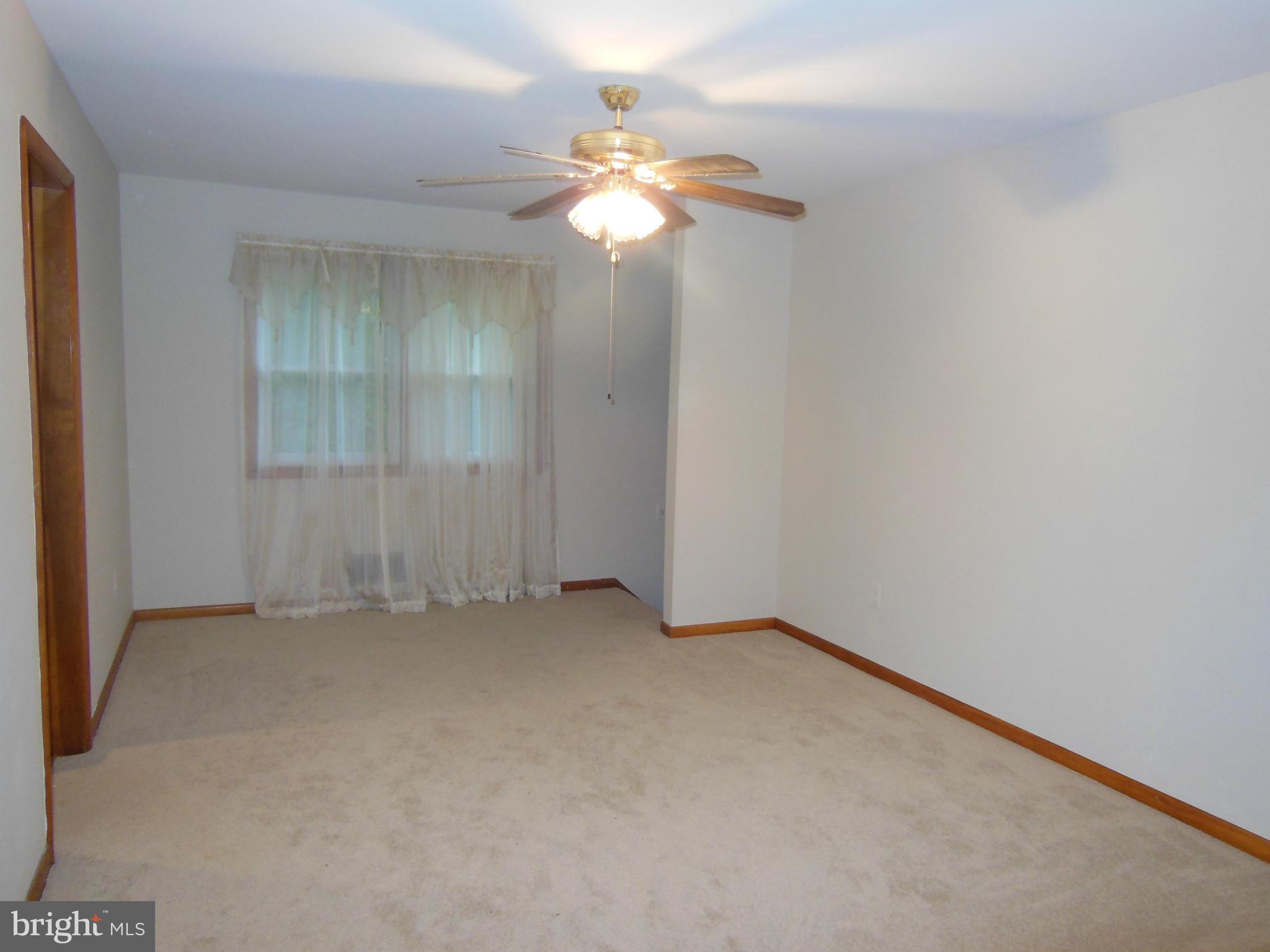 3521 Farm Road Aberdeen, MD 21001 - Photo 5 of 18 Family Room