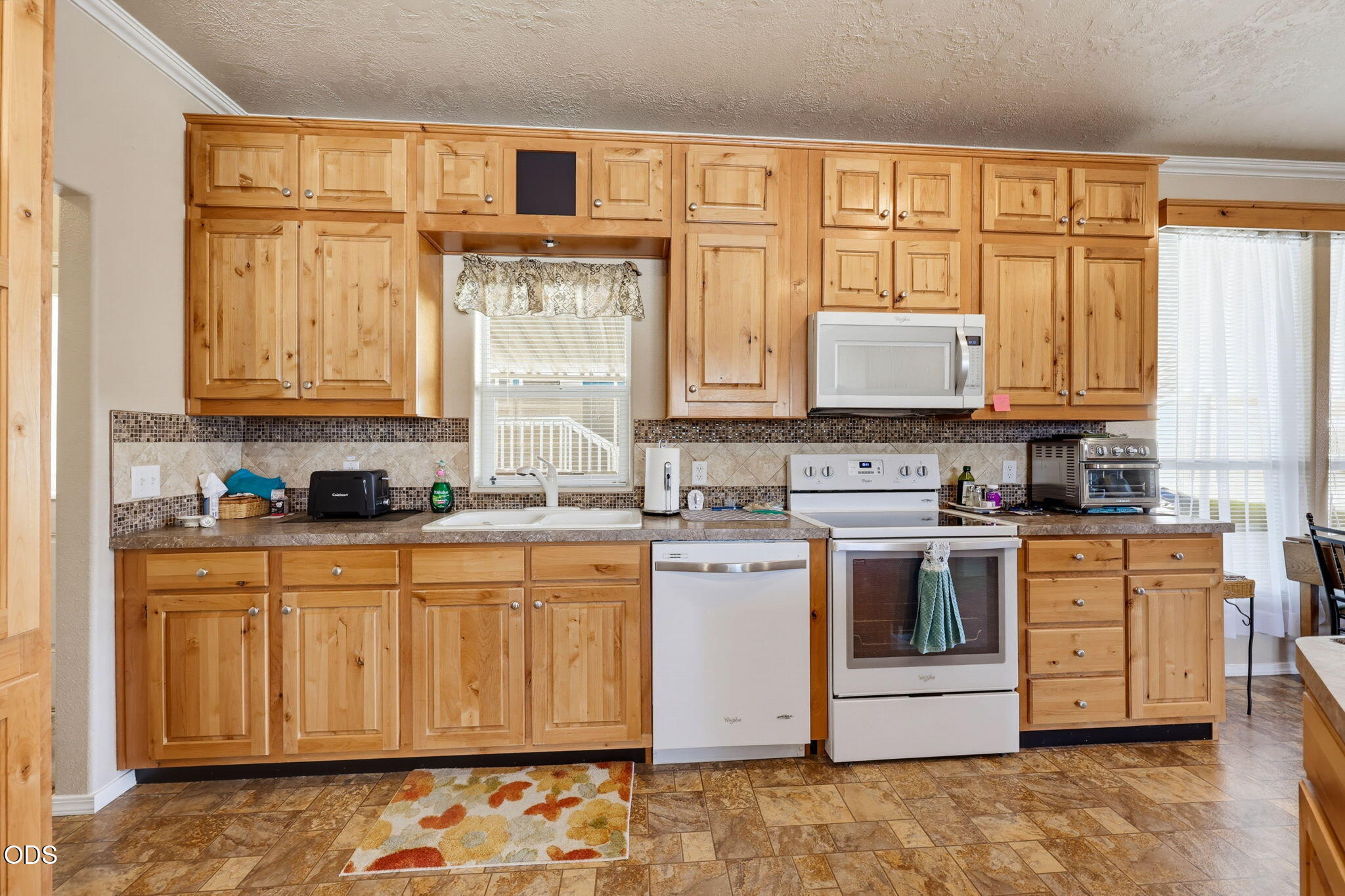 8401 Old Stage Road, Unit 53 Central Point, OR 97502 - Photo 21 of 44 Gallery Image 21