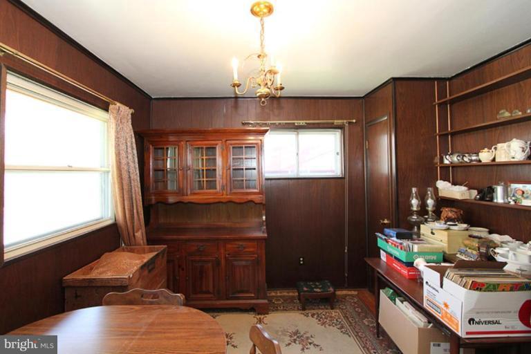 604 Harrington Road Rockville, MD 20852 - Photo 14 of 30 Dining Room